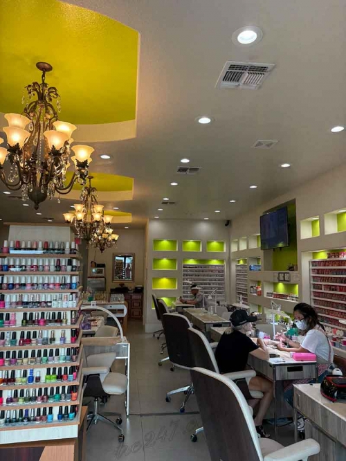 Cần Thợ Nail tại Lindale, Texas – Tay chân nước