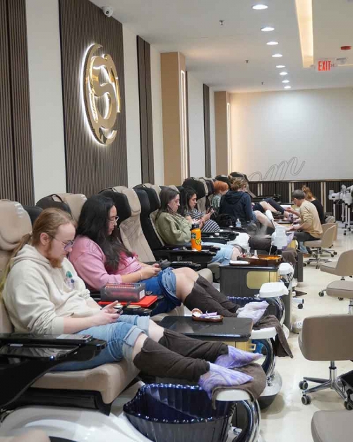 Cần Thợ Nail tại Saint Charles, Illinois – Gel, Everything, Design