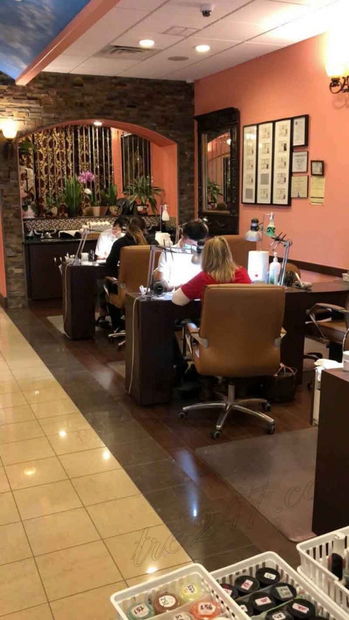 Sang Tiệm Nail tại Wharton, Texas – Income $13k