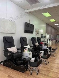 Sang Tiệm Nail tại Appleton, Wisconsin