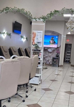 Sang Tiệm Nail tại Cedar Park, Texas – 6 bàn, 8 ghế