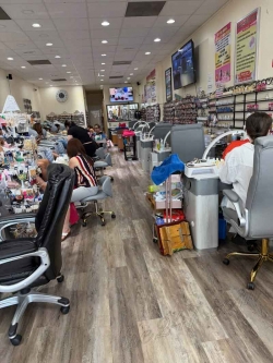 Sang Tiệm Nail tại Hyattsville, Maryland